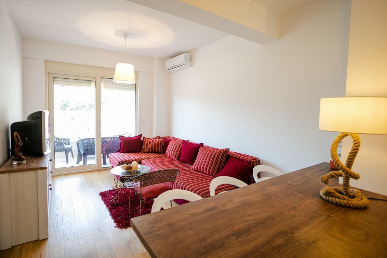 Apartment With Sea View Rafajlovići Exterior foto