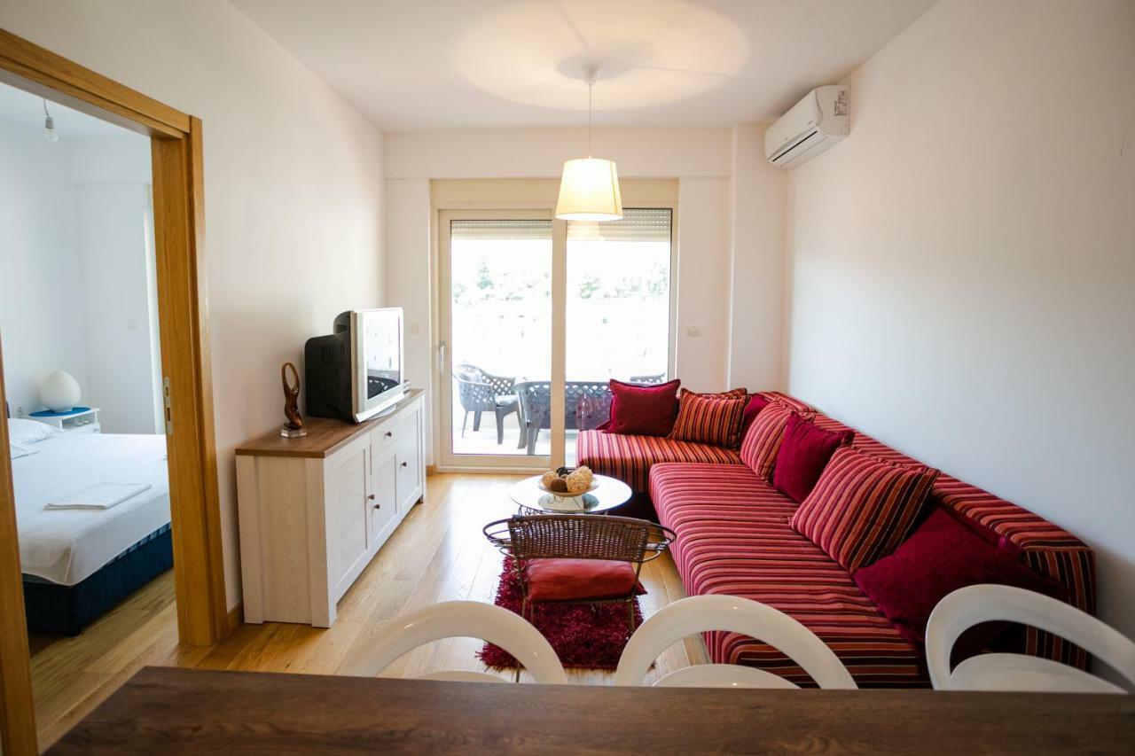 Apartment With Sea View Rafajlovići Exterior foto